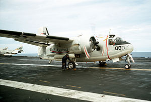 C-1 Trader na letadlové lodi USS America