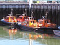 Bateau pilote du port de Rouen dans un bassin du port du Havre