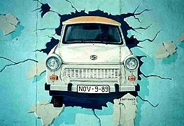 Bis heute wird der Fall der Mauer symbolisch mit dem Trabant 601 in Verbindung gebracht.