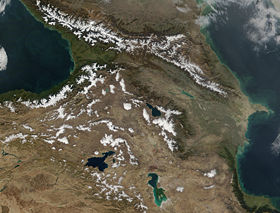 Большой и Малый Кавказ. Снимок НАСА