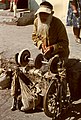 Knivslipar i Bukhara i 1981.