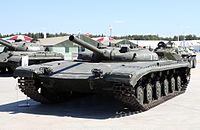 T-64の走行装置とエンジンを流用しつつ新設計の車体と砲塔を持つ“オブイェークト775”