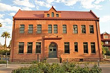 University Club (c.1909), the second oldest building on campus