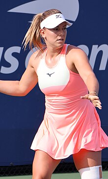 Dalma Gálfi (2023 US Open) 01 (cropped).jpg