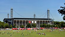 Façade sud du RheinEnergieStadion