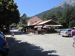 Café restaurant, Zone de bivouac à la gare de Vizzavona (910 m).