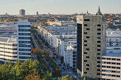 Södra Hammarbyhamnen med Hammarby Allé, vy mot nordost, 2013.