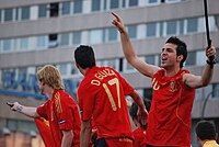 Spāņu futbolisti svin uzvaru čempionātā