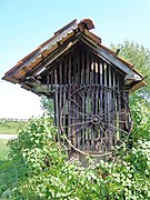 Geschlossener Radbrunnen im Norden Kroatiens