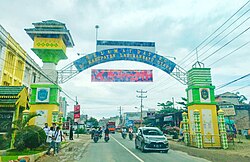 Gapura selamat datang di Kabupaten Labuhanbatu Utara