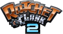 Ratchet & Clank 2 est écrit sur trois lignes.