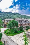 Yishan Yishe Homestay (Emeishan Scenic Area Branch)