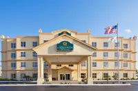 La Quinta Inn & Suites by Wyndham Tampa Central