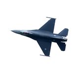 112年國防知性之旅清泉崗航空嘉年華，F16戰機性能展示。（圖/記者邱榮吉台中拍攝）