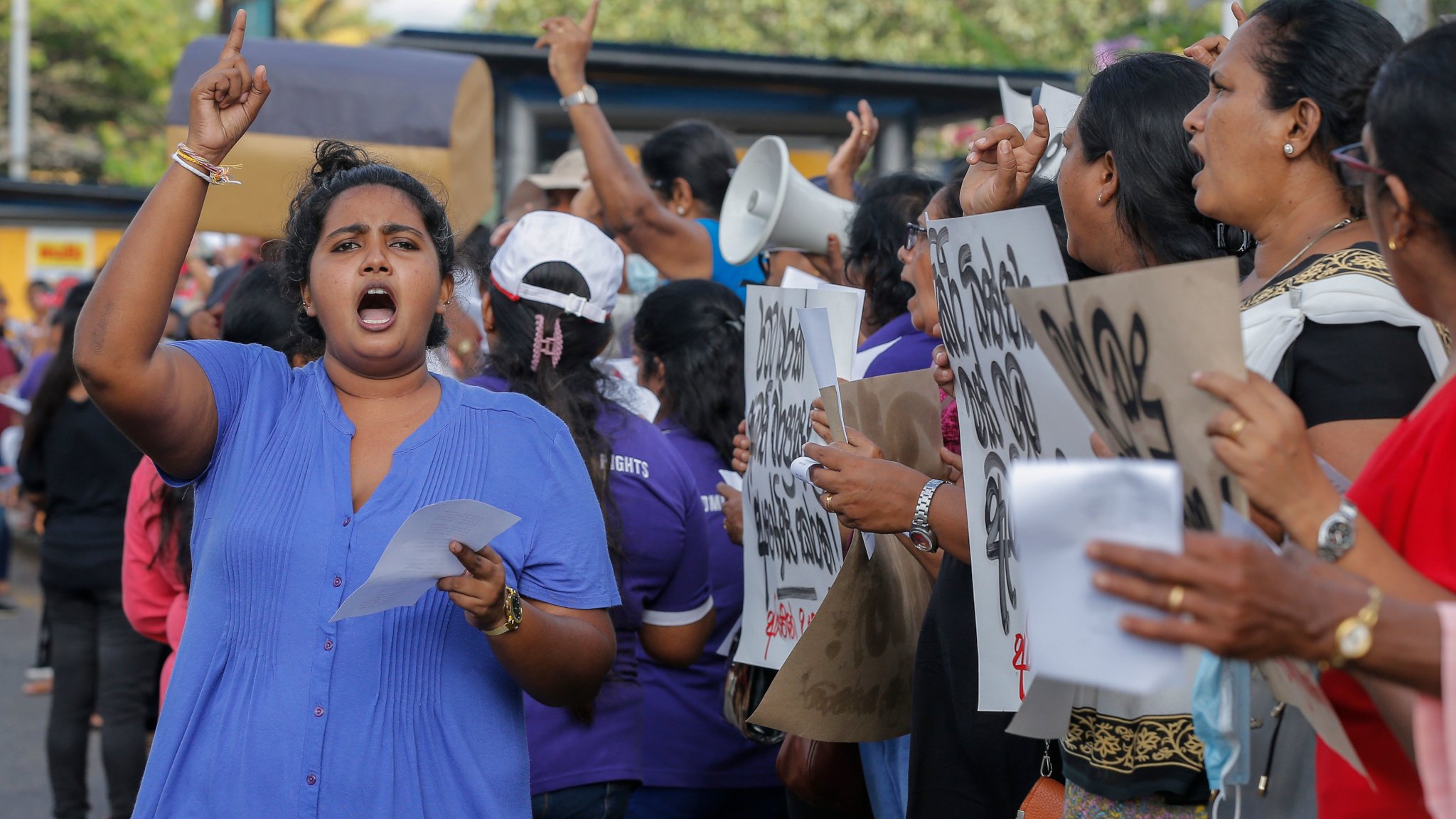 _127231466_141633-shutterstock_editorial_womens_protest_against_economic_13392807f