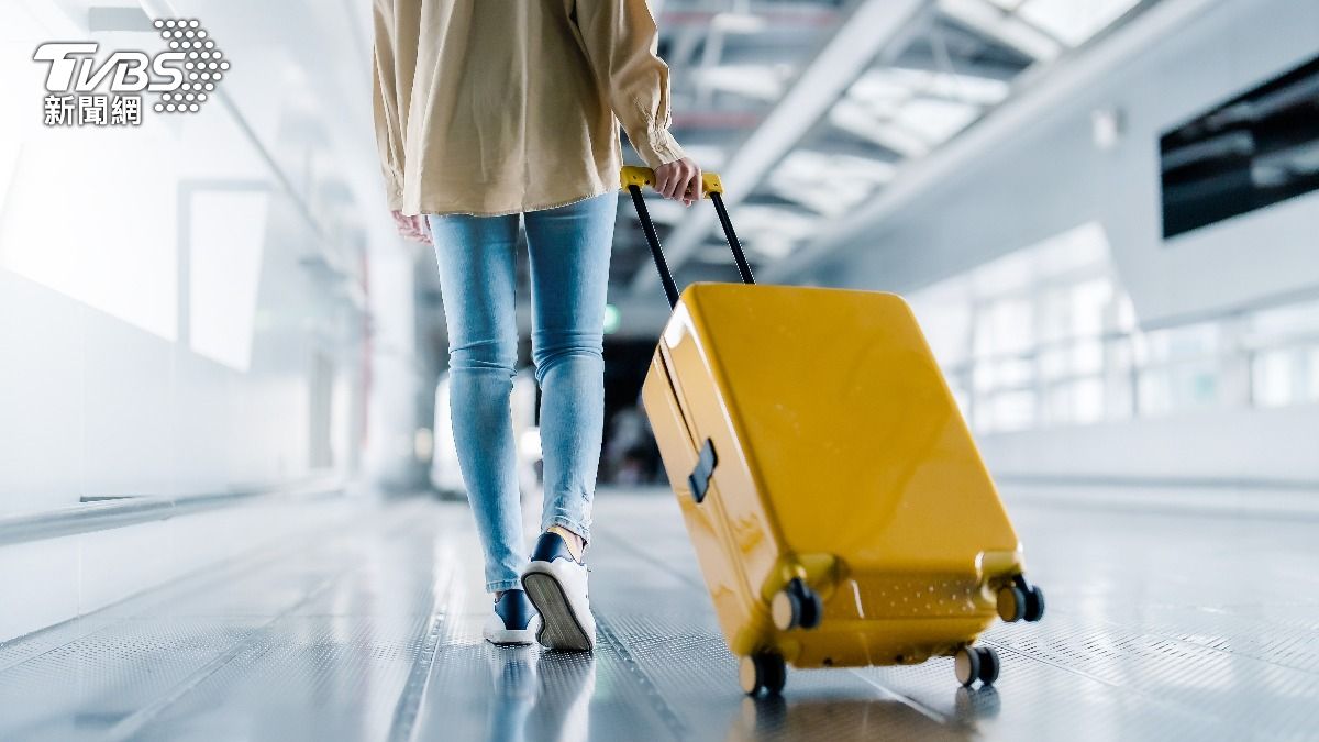 美國一名女大生在機場行李被偷，靠智慧型手錶揪賊。（示意圖，非當事人／shutterstock達志影像）