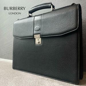 BURBERRY バーバリーロンドン　ノバチェック　ブリーフケース　ビジネスバッグ　レザー　メンズ　ブラック　通勤　A4収納