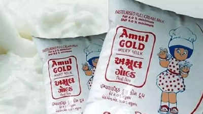चुनाव खत्म होते ही अमूल दूध के बढ़े दाम, 2 रुपये प्रति लीटर बढ़ाई गई कीमतें, जानें नया रेट 