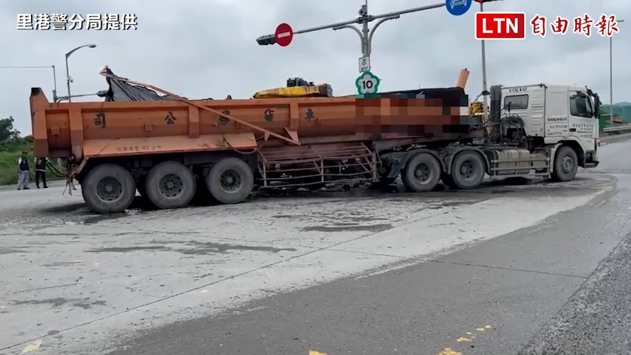 屏東里港大貨車疑闖紅燈撞砂石車 釀1死2傷（屏東小鎮資訊提供/里港警分局提供）