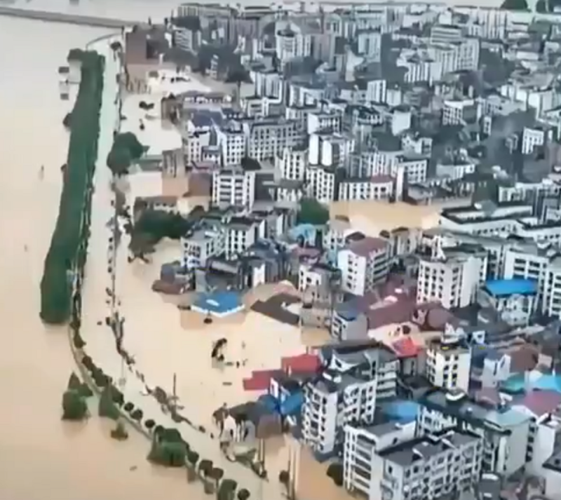 中國湖南平江縣，近期遭遇有史以來最嚴重的洪水災害。   圖：翻攝自抖音