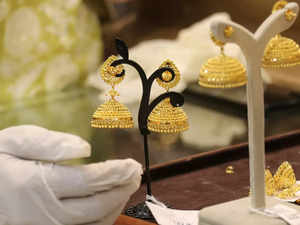 Finance Ministry issues draft SoP for e-commerce jewellery exports through courier route