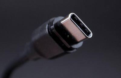 熟悉的 USB 連接埠採用全新「命名」方式！以傳輸速率作為標示