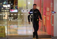 南澳州首府一購物中心傳兩幫人攜武器鬥毆 賣場民眾恐慌奔逃