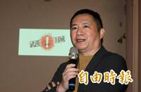 中國兩任前防長被開除黨籍 王丹：直接把解放軍解散了吧！