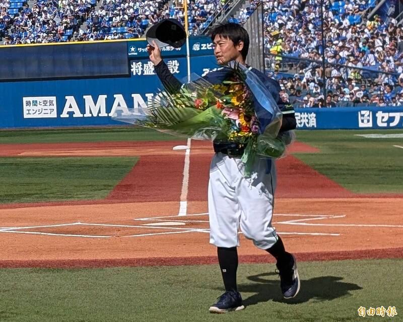 日職》橫濱DeNA長榮首航日本30週年賽 青木宣親引退代打敲安