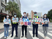 高雄監理所號召台東汽車運輸業 響應路口��讓行人