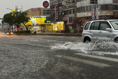 台南雷雨伴強風 新市區3小時累積雨量破百毫米