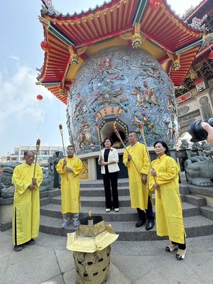 自主減量、購買碳權 雲林北港武德宮邁向���零