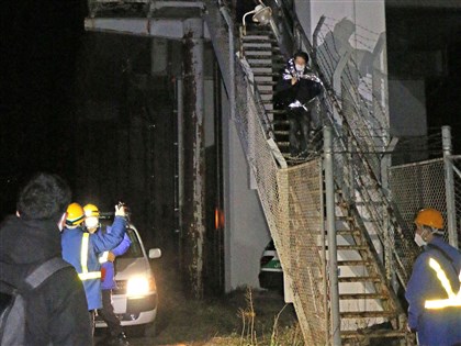 日本強震新幹線暗夜驚魂 75人困陰冷車廂4小時