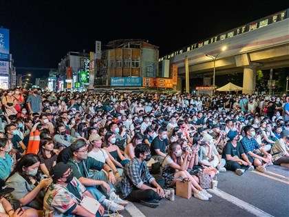 白晝之夜士林湧人潮 有趣或動線糟民眾看法兩極