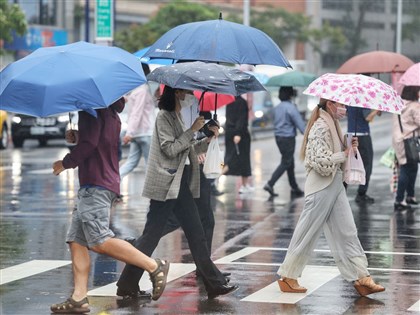 颱風共伴季風北東須防豪雨 31日全台停班停課一覽