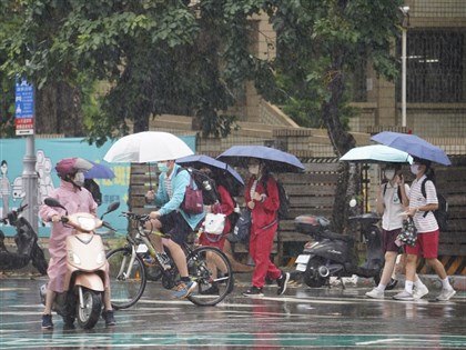 滯留鋒15日起影響全台防雨 ��午連假北部偏悶熱