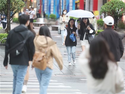 北台灣27日起明顯轉涼有雨 高溫下降3至5度