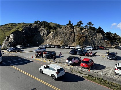 合歡山武嶺昆陽等3停車場預計明年3月起收費 盼改善亂象【獨家】