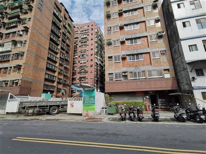 三重工地意外 侯友宜：監測已穩定 會確認安全才讓住戶返家