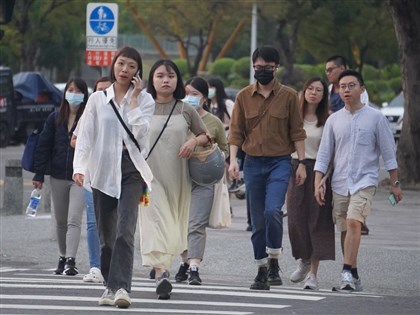 持續回溫至週末 18日迎鋒面及冷空氣再轉涼