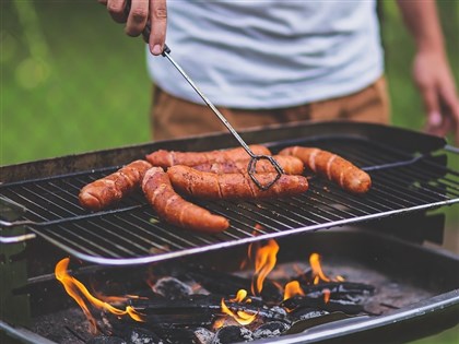 中秋���肉 營養師：培根等3食材是「熱量魔王」 隔天採輕食減負擔