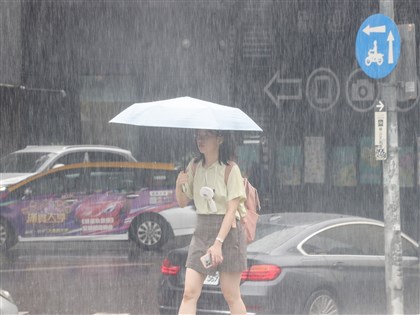 低氣壓影響各地天氣不穩定 晚起基隆北海岸、南部東南部防豪雨