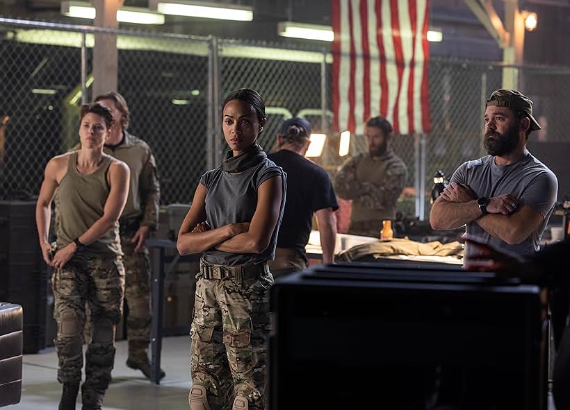 Thad Luckinbill, Zoe Saldana, Jill Wagner, James Jordan, Austin Hébert, and Jonah Wharton in Special Ops: Lioness (2023)