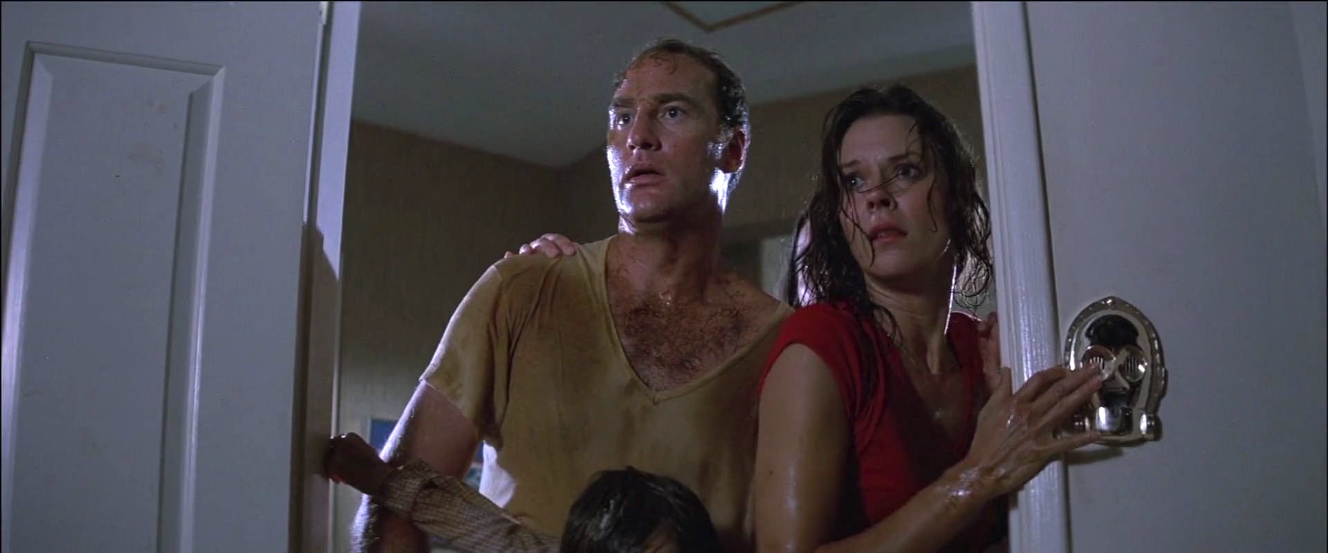 JoBeth Williams and Craig T. Nelson in Poltergeist (1982)