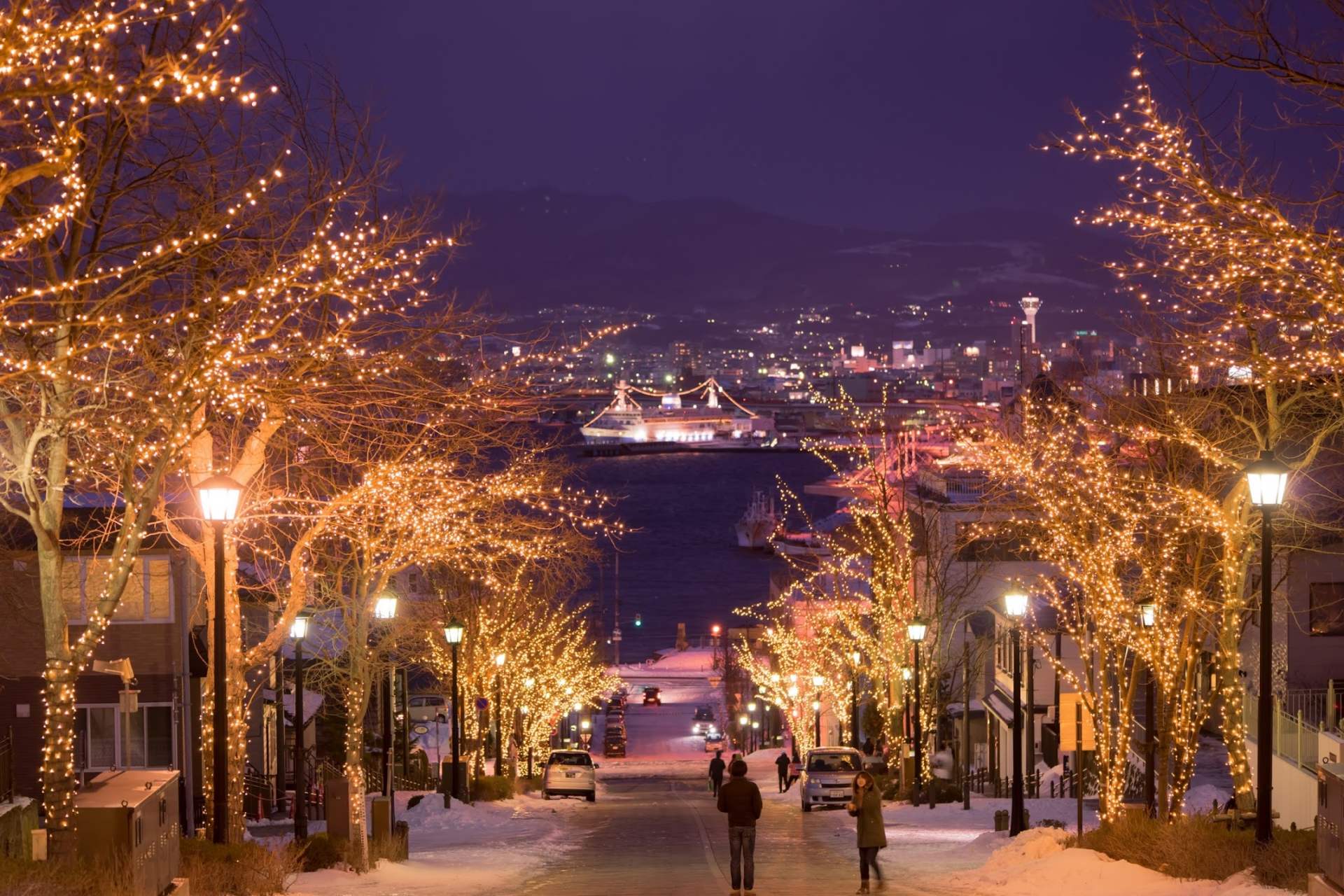 八幡坡的夜景