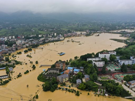 重慶暴雨引發山崩 祖孫3人被埋…三峽大壩洩洪、15條河超警戒