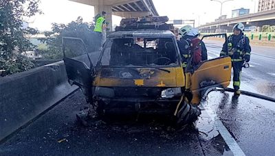 快訊／國1南下三重路段火燒車 車頭燒毀駕駛及時逃生