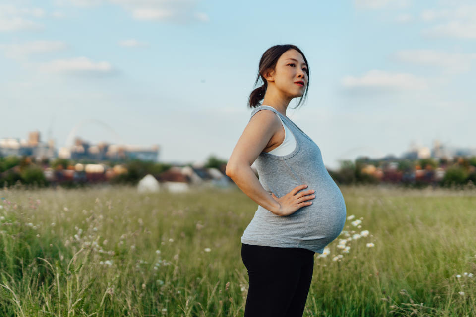 如果孕吐已經很嚴重的話要盡量保持心情愉悅、多休息，可以多聽療癒的音樂或者多接觸大自然、保持家中環境的衛生與通風，因為身體處在緊張疲勞狀態下容易使胃部不舒服，也會加重噁心的反應。