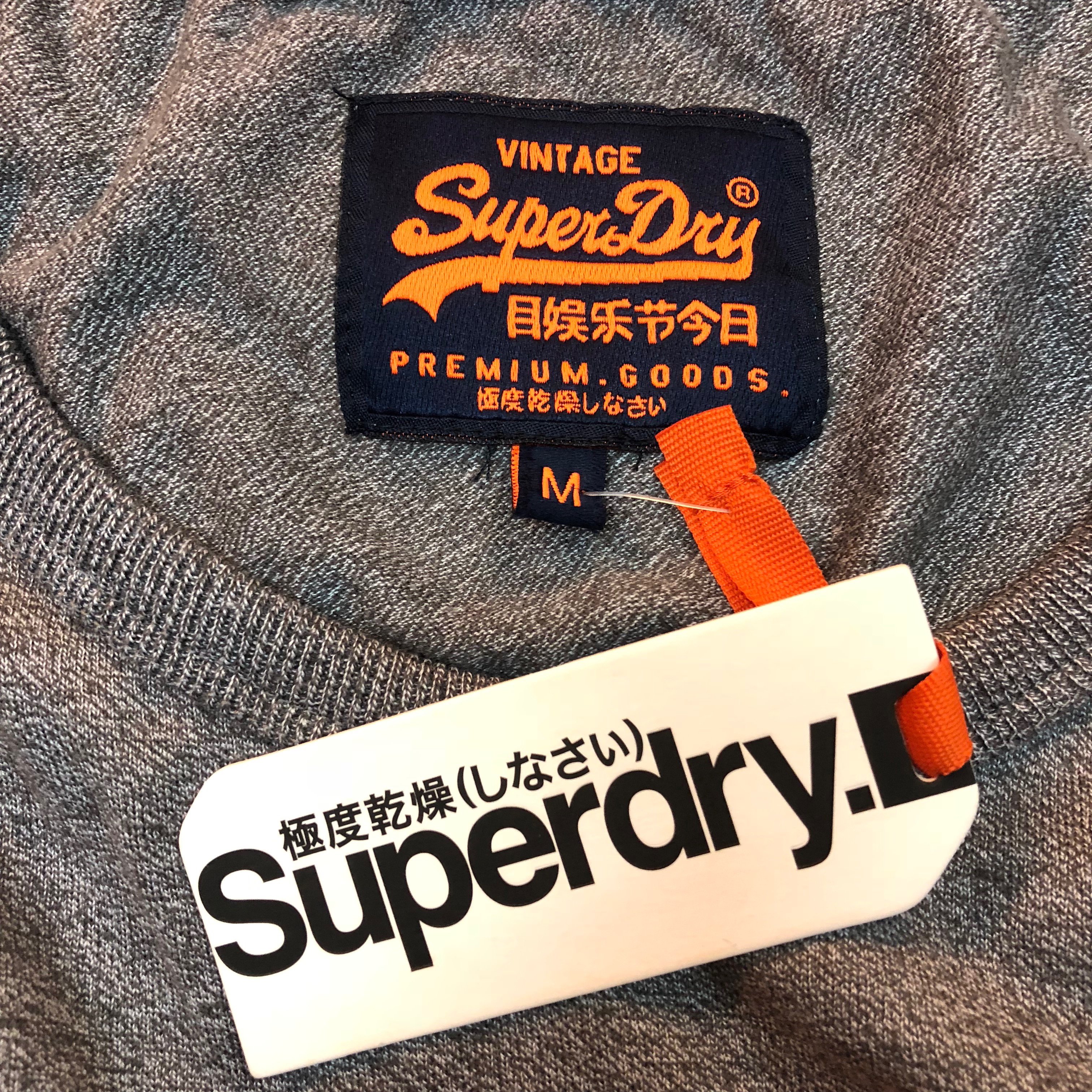 ☆瘋米國衣舖☆ 極度乾燥 Superdry SD 灰色 男生背心 圓領 logo 英國 品牌 夏季 型男必備 保證真品