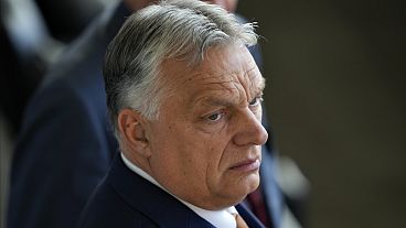 Die Reisen von Viktor Orbán sind äußerst umstritten.